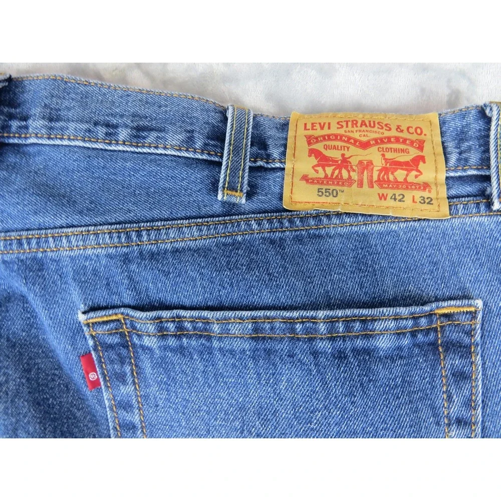 Levis 550 Jeans Mens 42x32‎ Blue Relaxed Fit Straight Leg Zip Fly Denim Pants